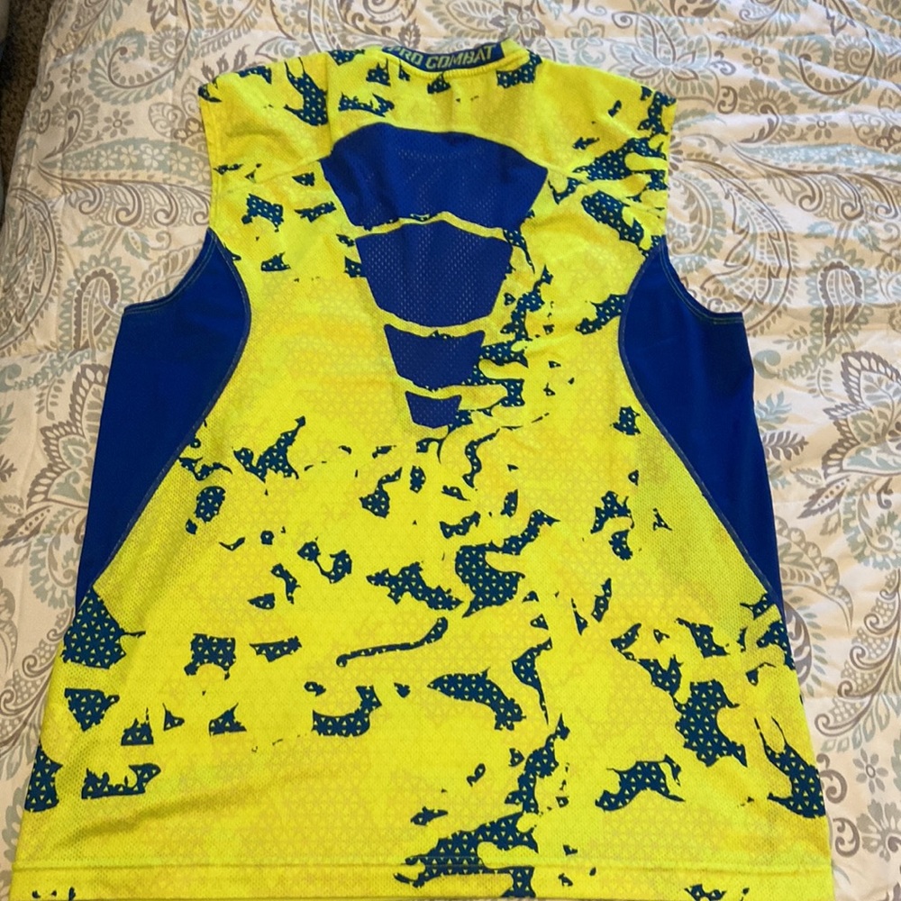BUNDLE 5 Mens Nike & Under Armour shirts - Picture 4 of 13